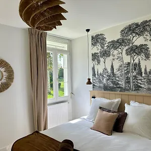 https://armoric-hotel.inbrittany.com